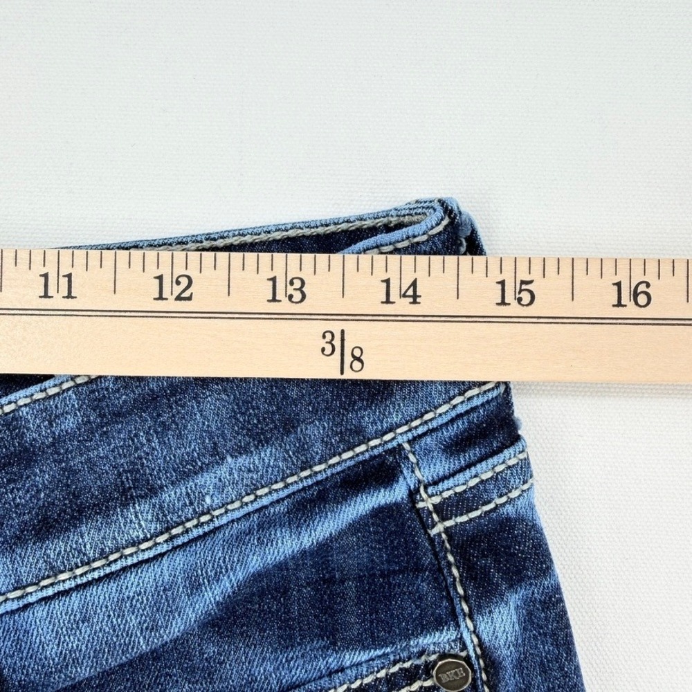 BKE Sabrina Denim Shorts Womens Size 26 Medium Wash Stretch Low Rise - Picture 5 of 15